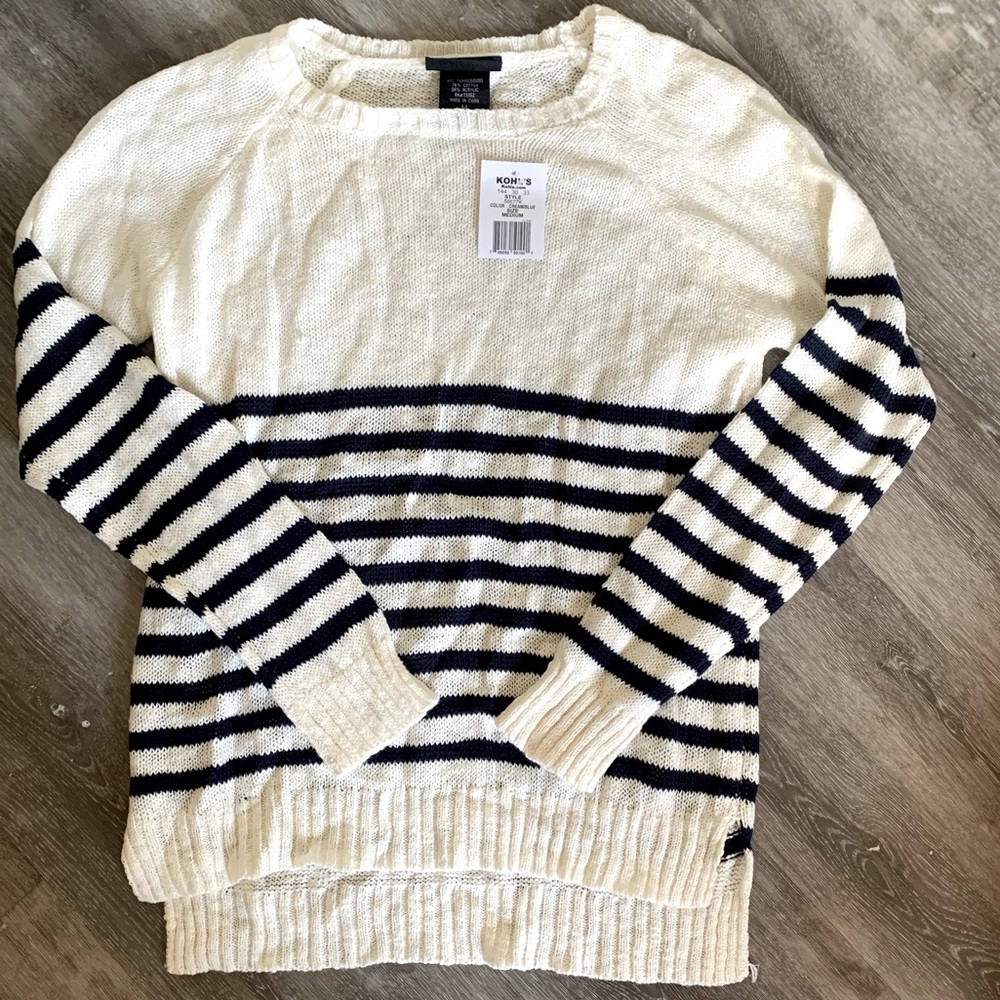 Cream & Navy Sweater - women's size M